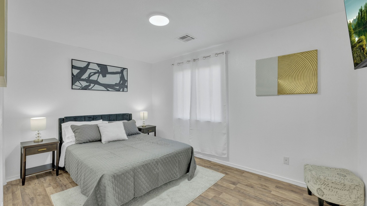 Photo of Bedroom in Biggs Field