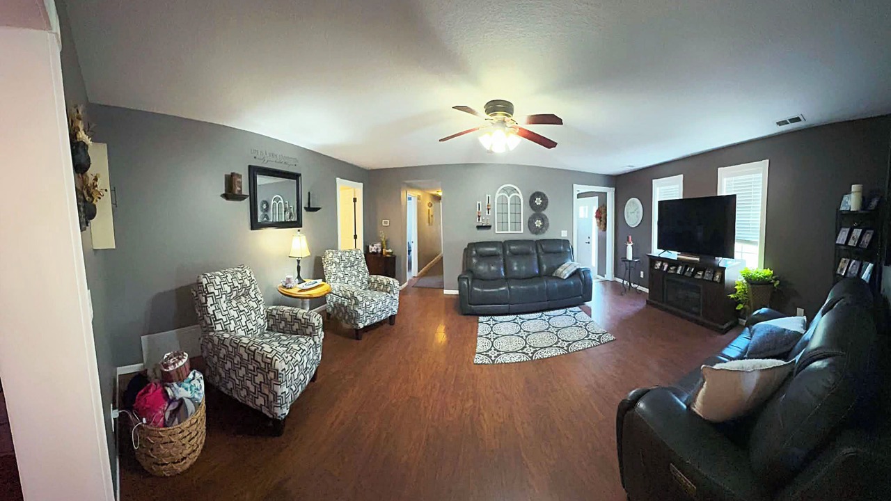 Photo of Livingroom in Spring Hill