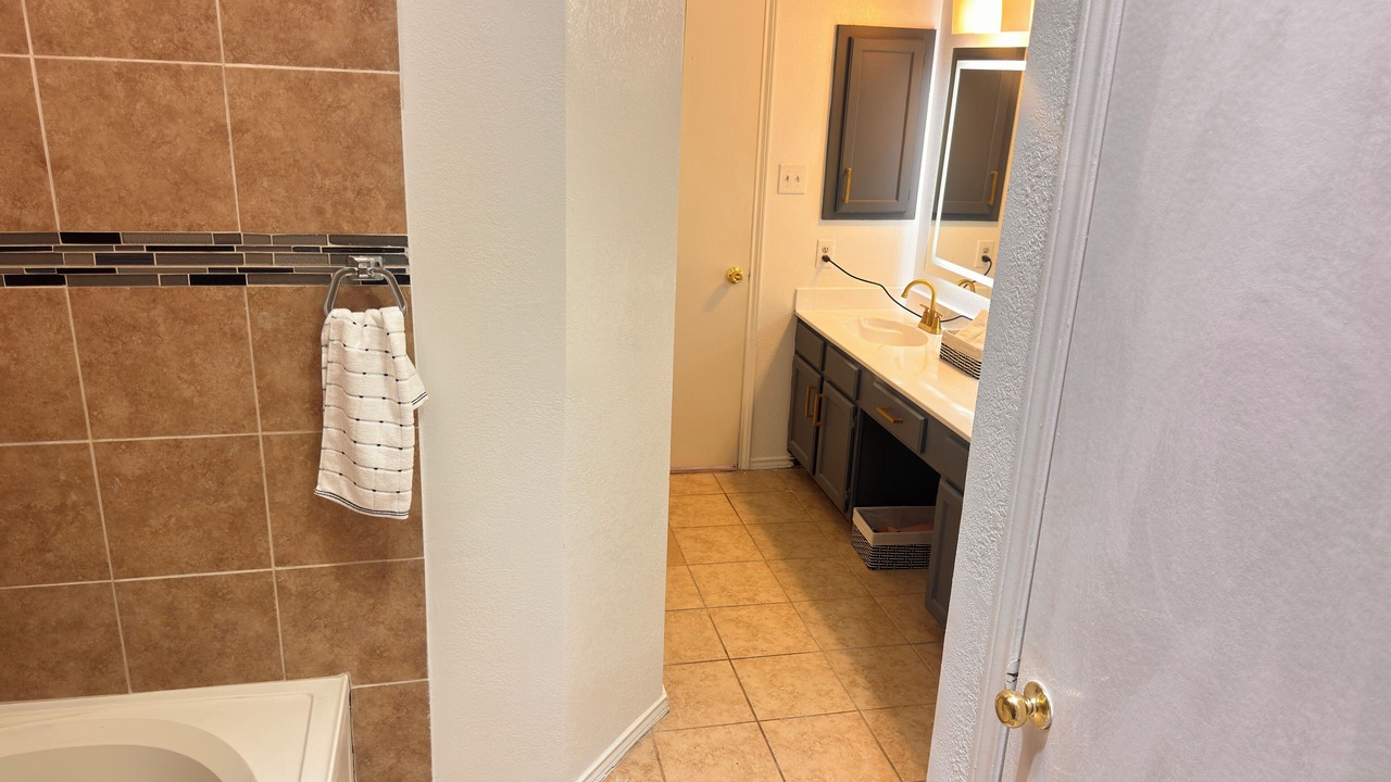 Photo of Bathroom in Southeast Arlington