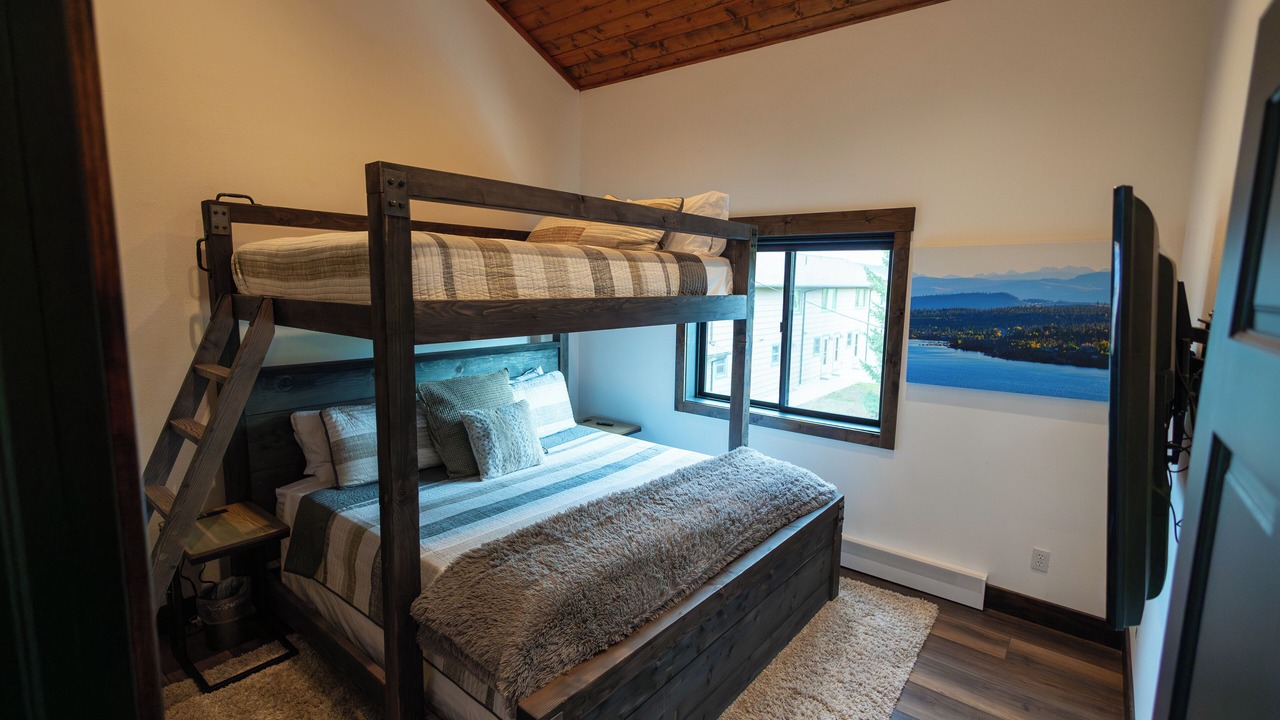 Photo of Bedroom in Grand Lake