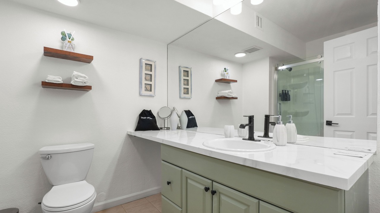 Photo of Bathroom in Englewood