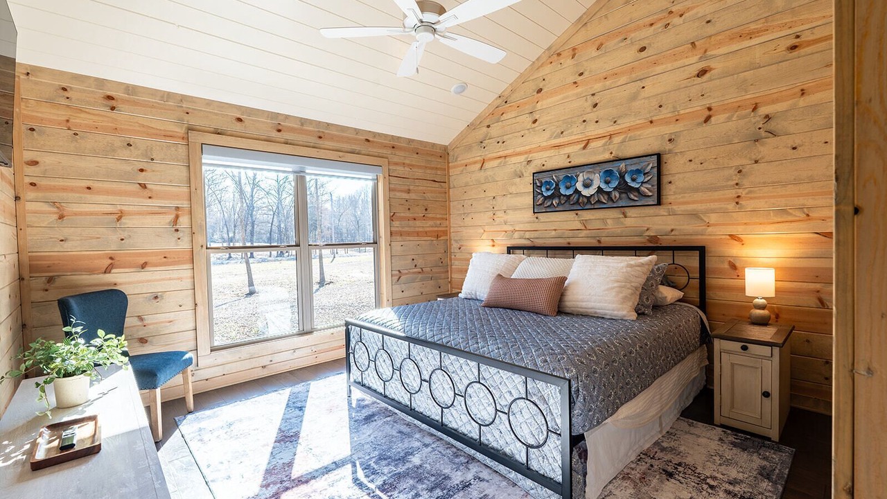 Photo of Bedroom in Golden
