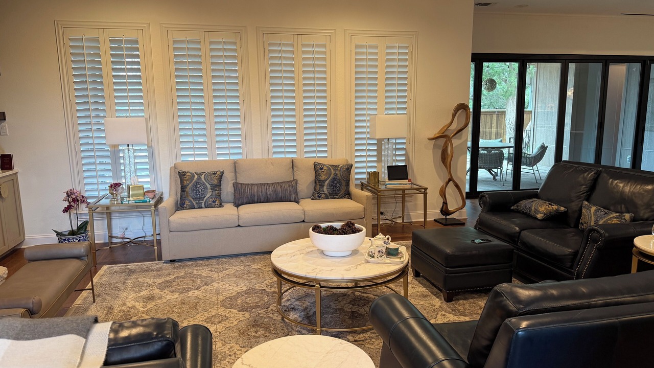 Photo of Livingroom in Fairview
