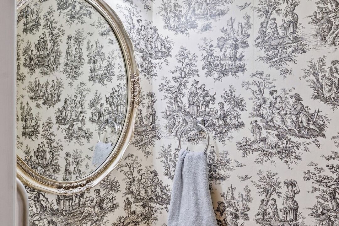 Photo of Bathroom in Grand Prairie