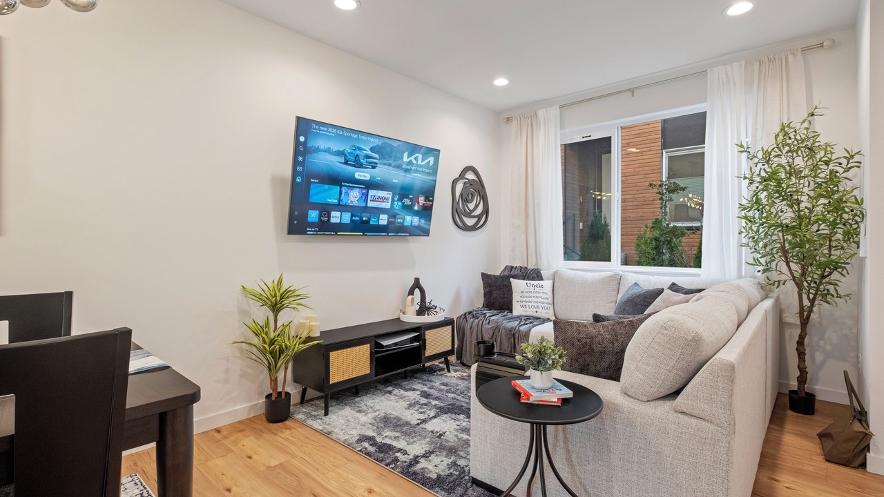 Photo of Livingroom in South Delridge