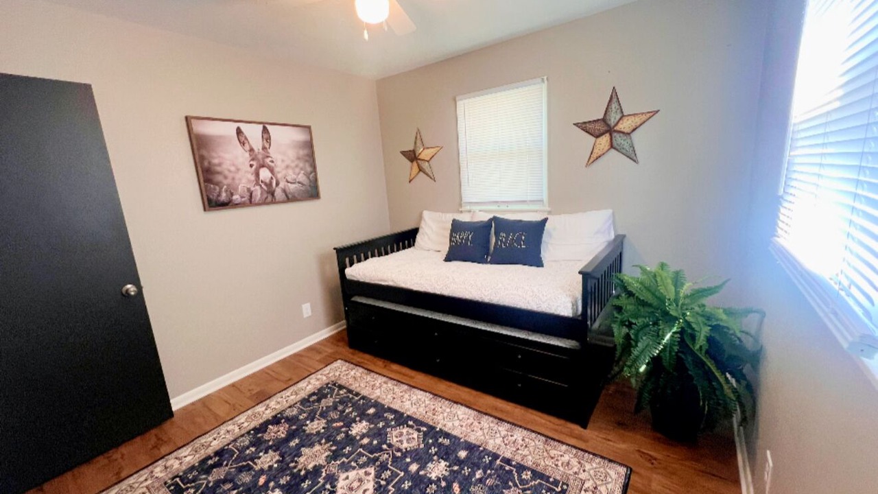 Photo of Bedroom in Salina