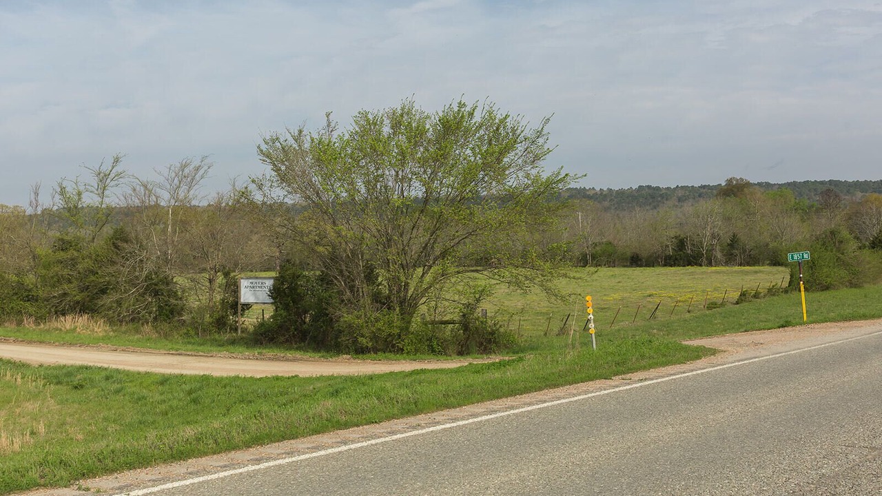 Photo of Others in Farris