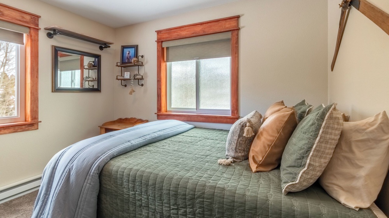 Photo of Bedroom in Grand Lake