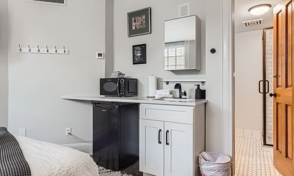 Photo of Bedroom in Five Points