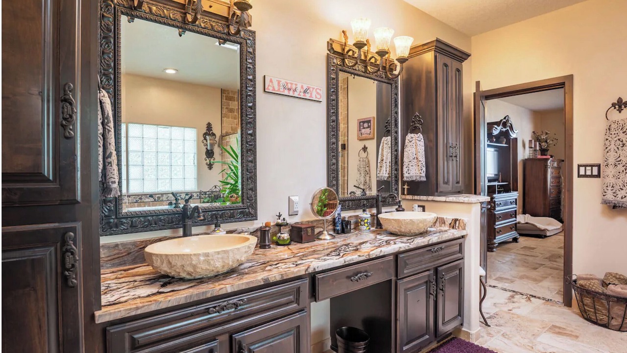 Photo of Bathroom in Albuquerque