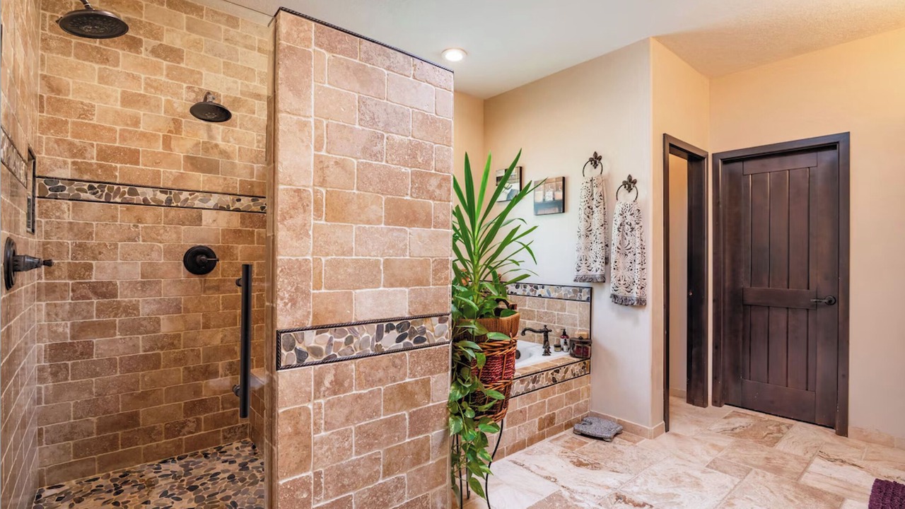 Photo of Bathroom in Albuquerque