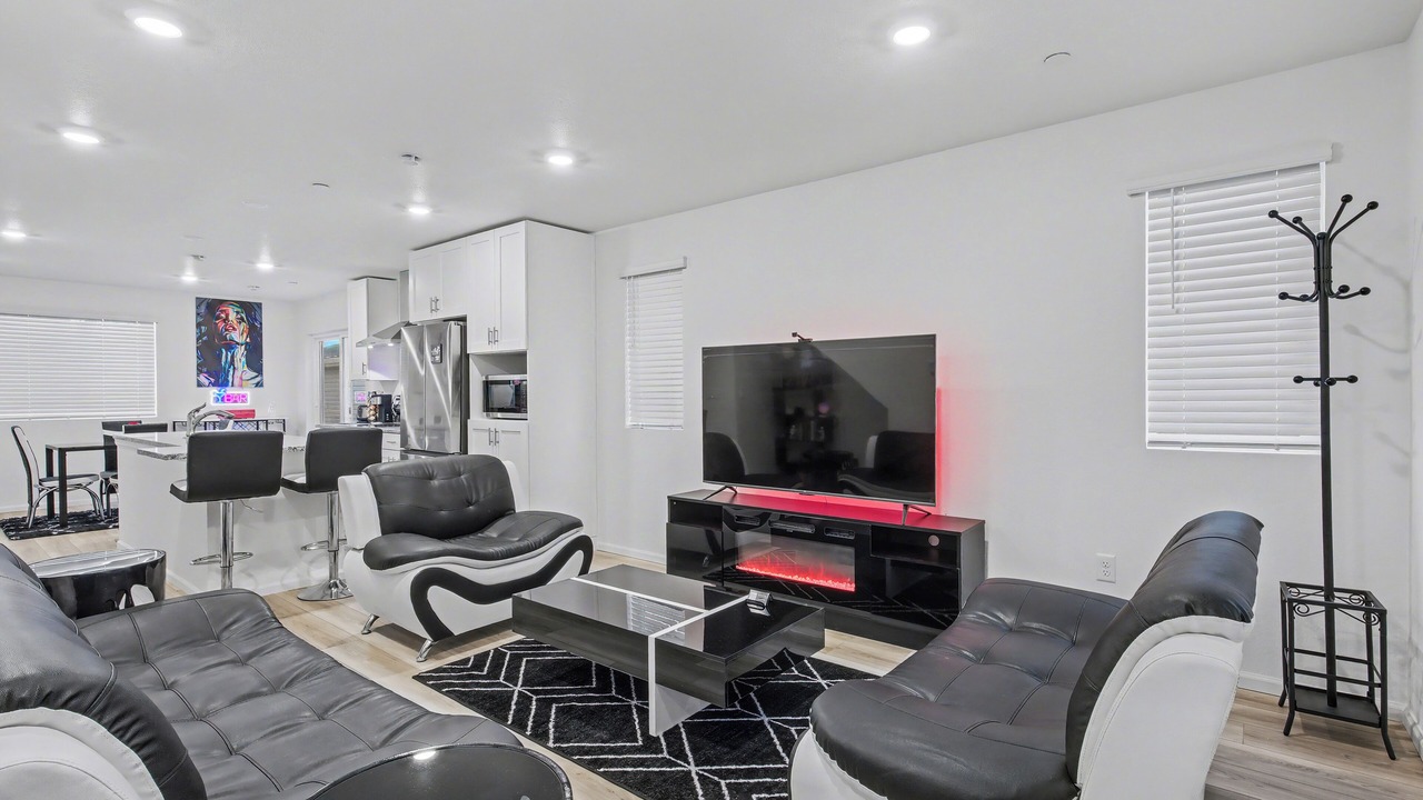Photo of Livingroom in Commerce City