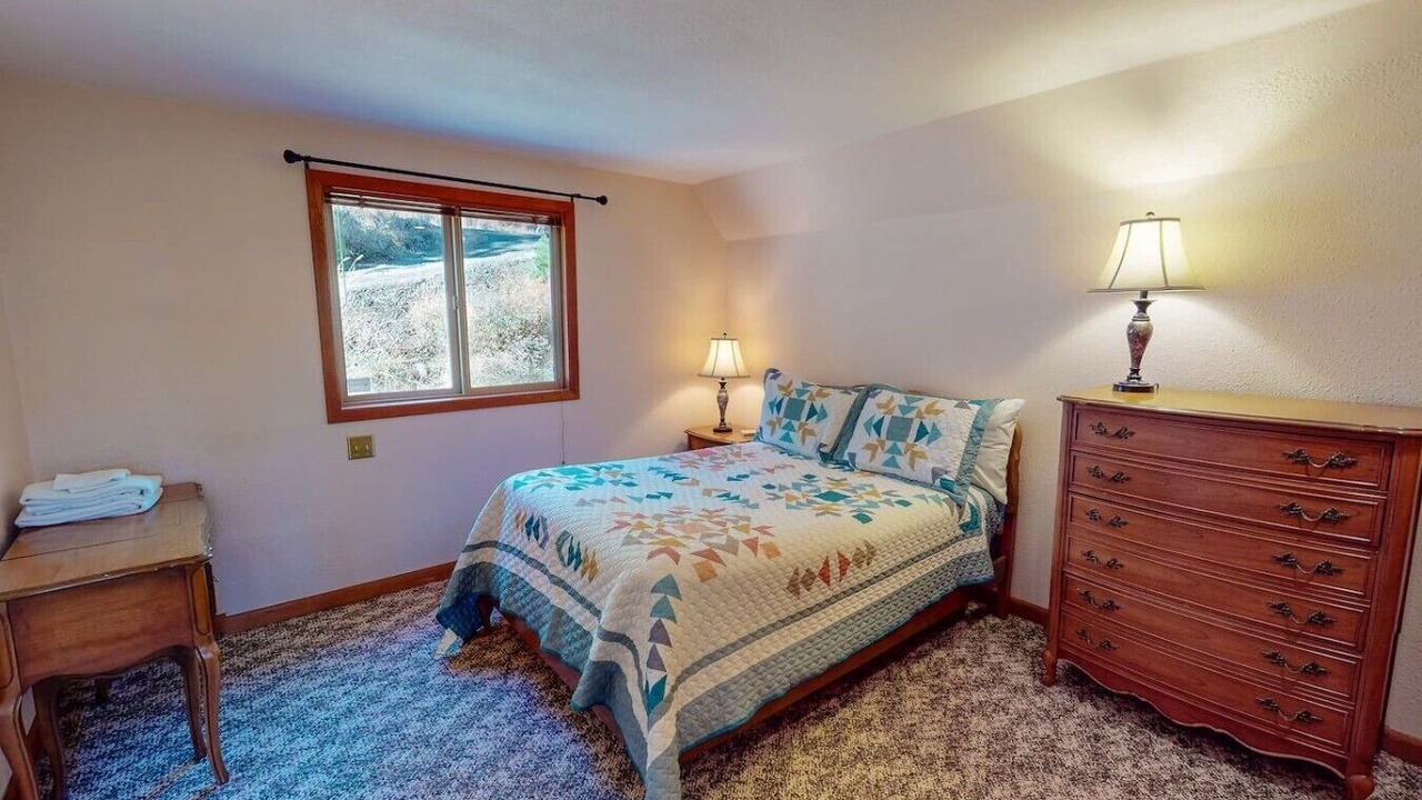 Photo of Bedroom in Joseph
