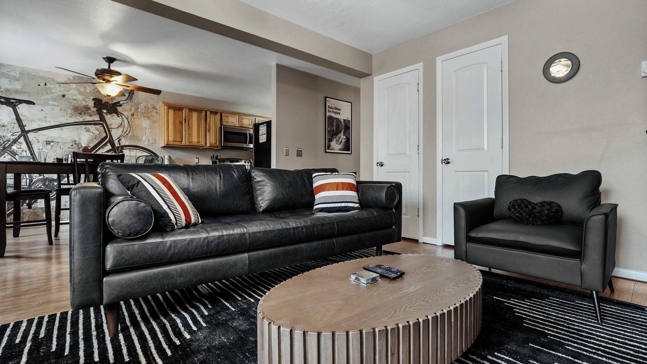 Photo of Livingroom in Martinez Park