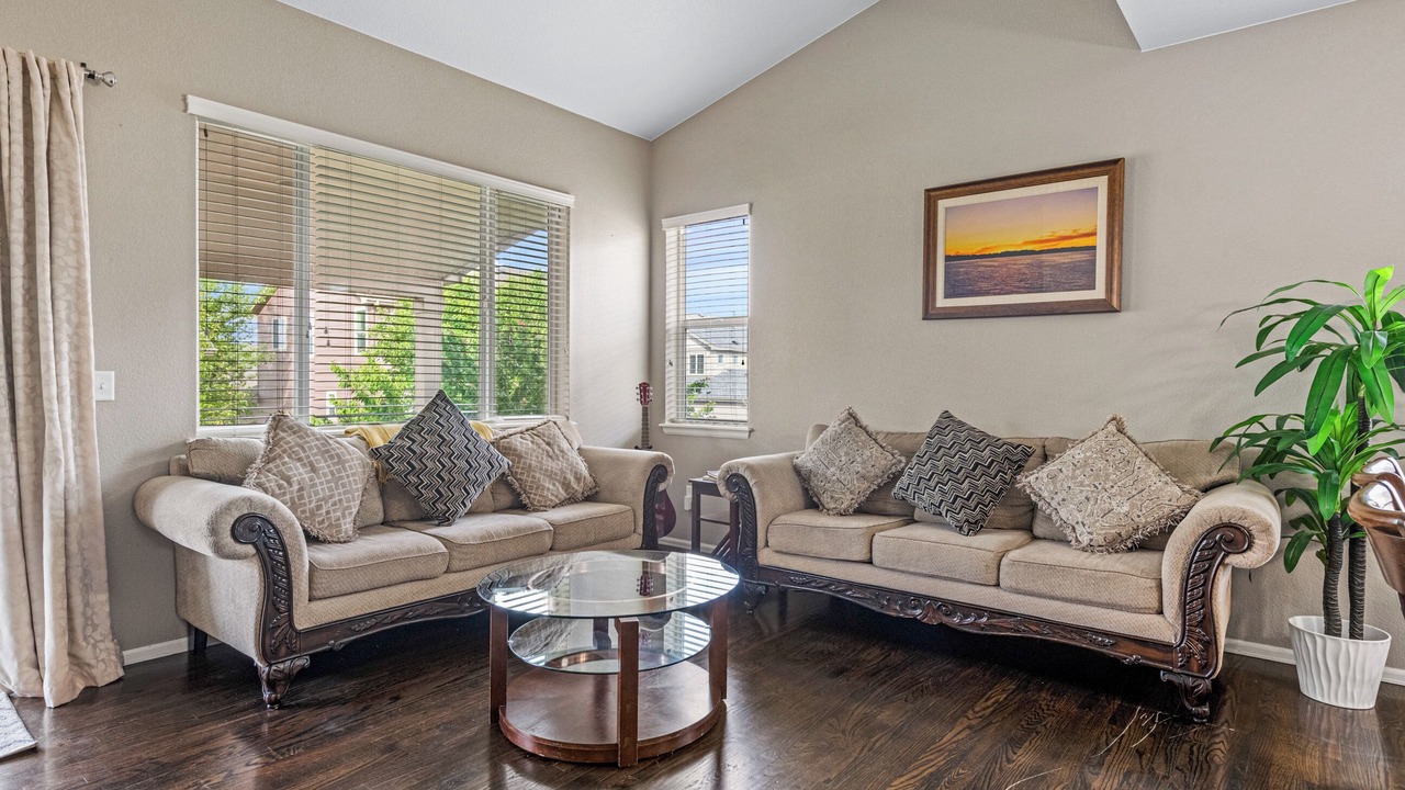 Photo of Livingroom in Todd Creek