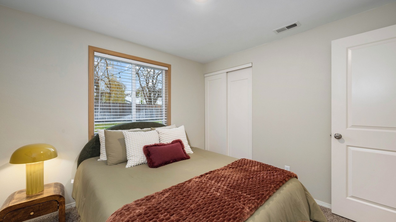 Photo of Bedroom in Tri-Cities