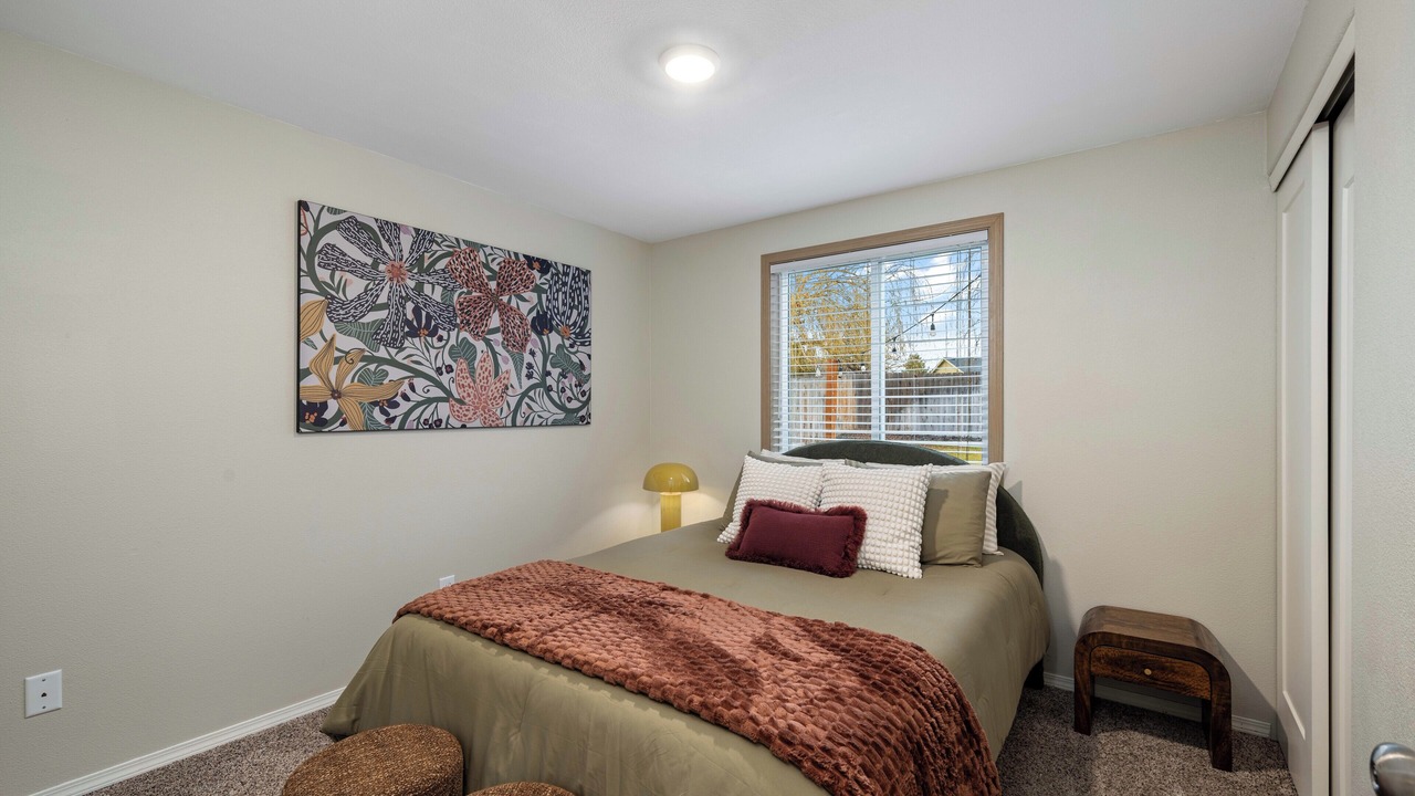 Photo of Bedroom in Tri-Cities