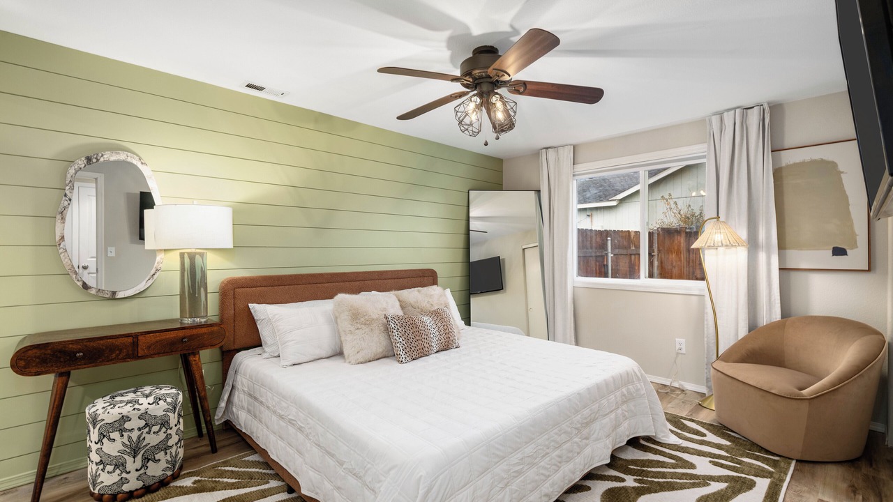 Photo of Bedroom in Tri-Cities