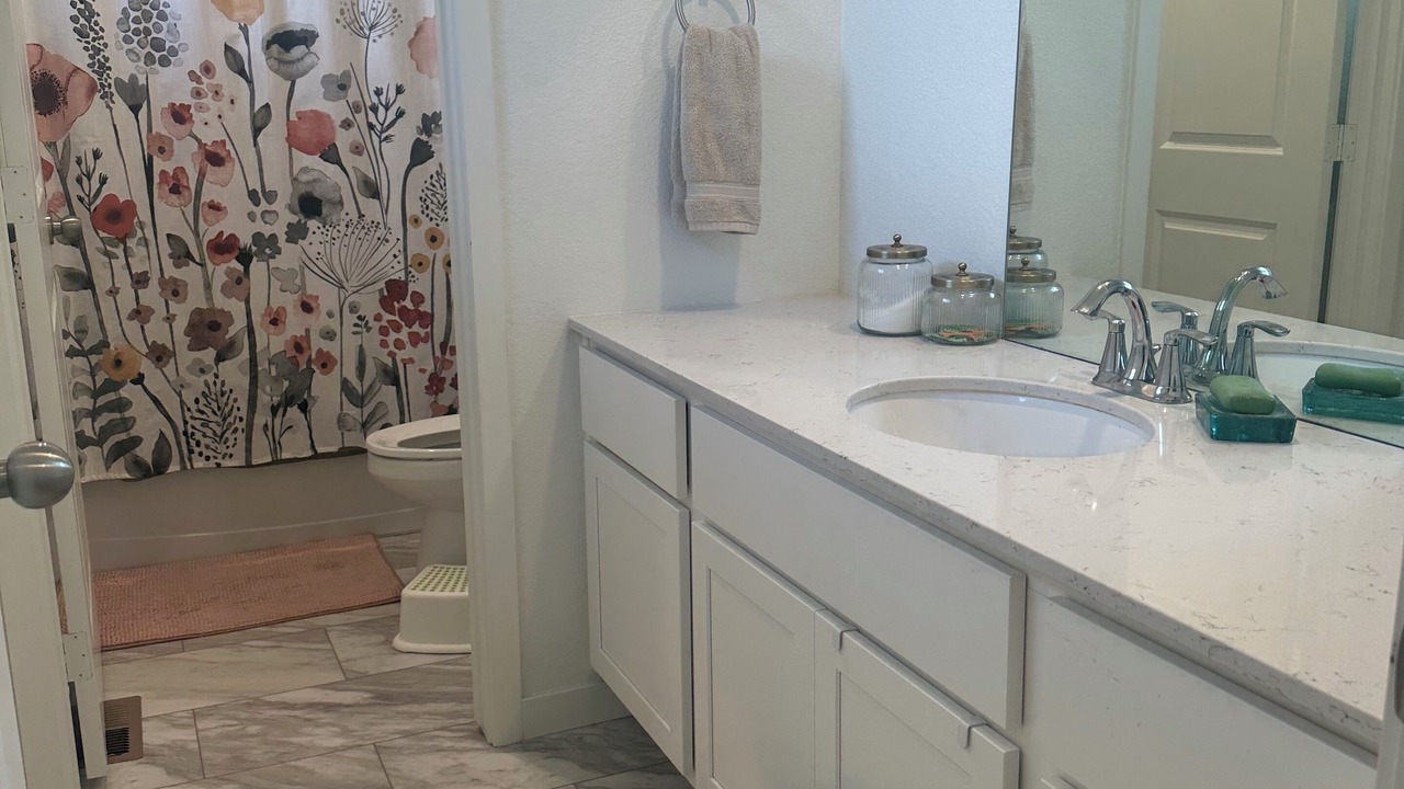 Photo of Bathroom in Vista Ridge