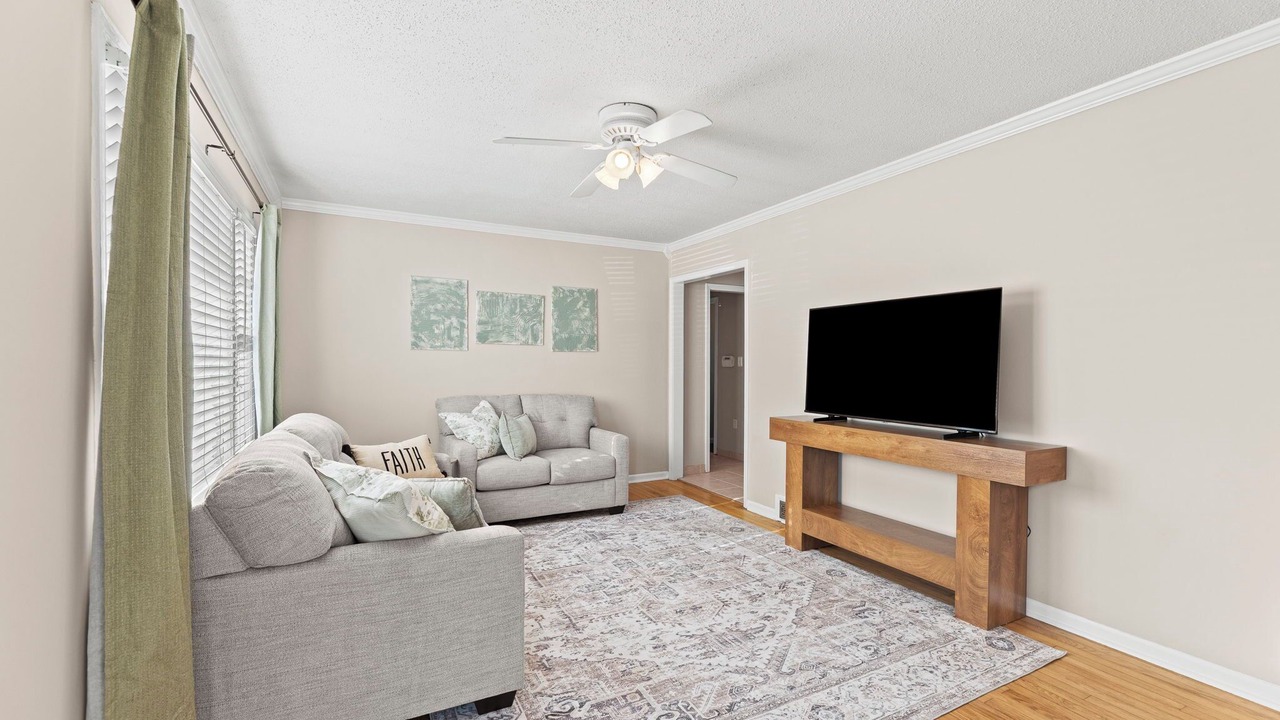 Photo of Livingroom in Shawnee
