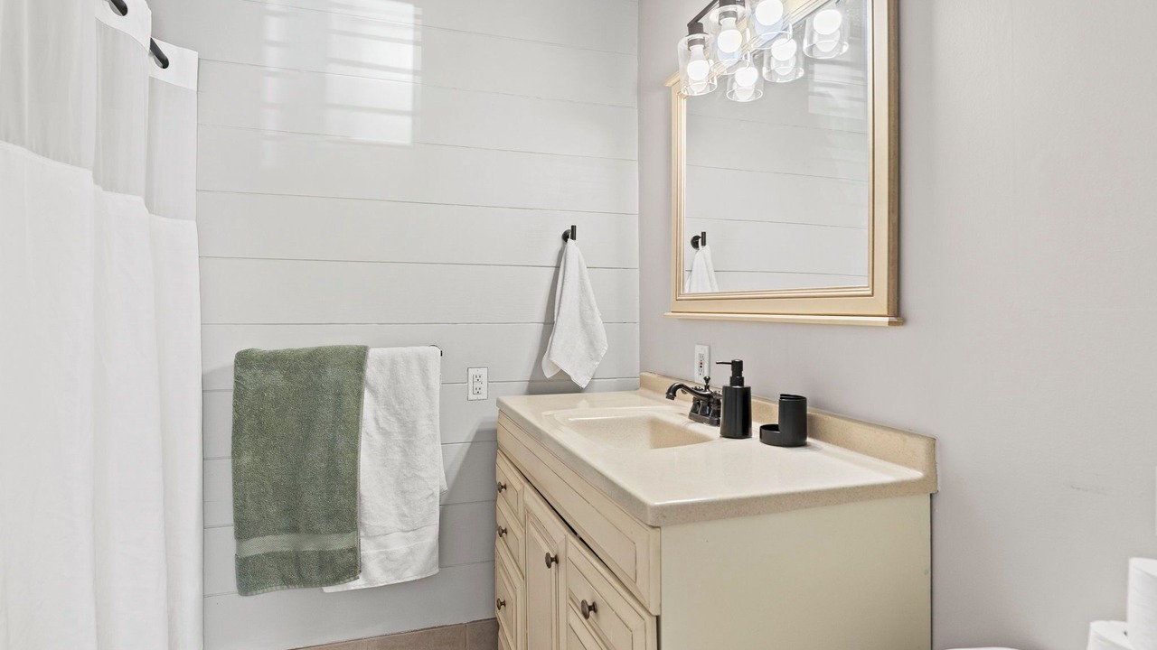 Photo of Bathroom in Shawnee