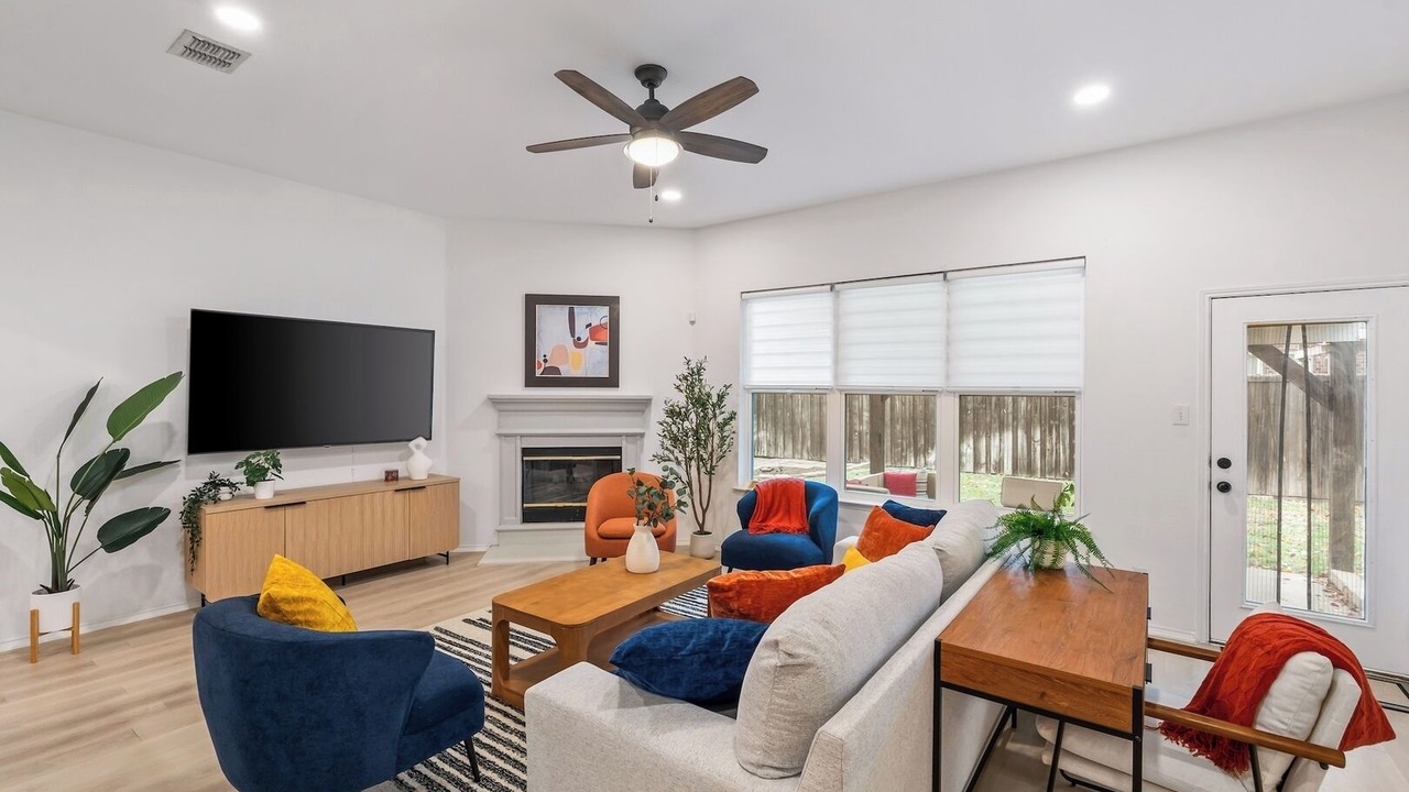 Photo of Livingroom in Little Elm