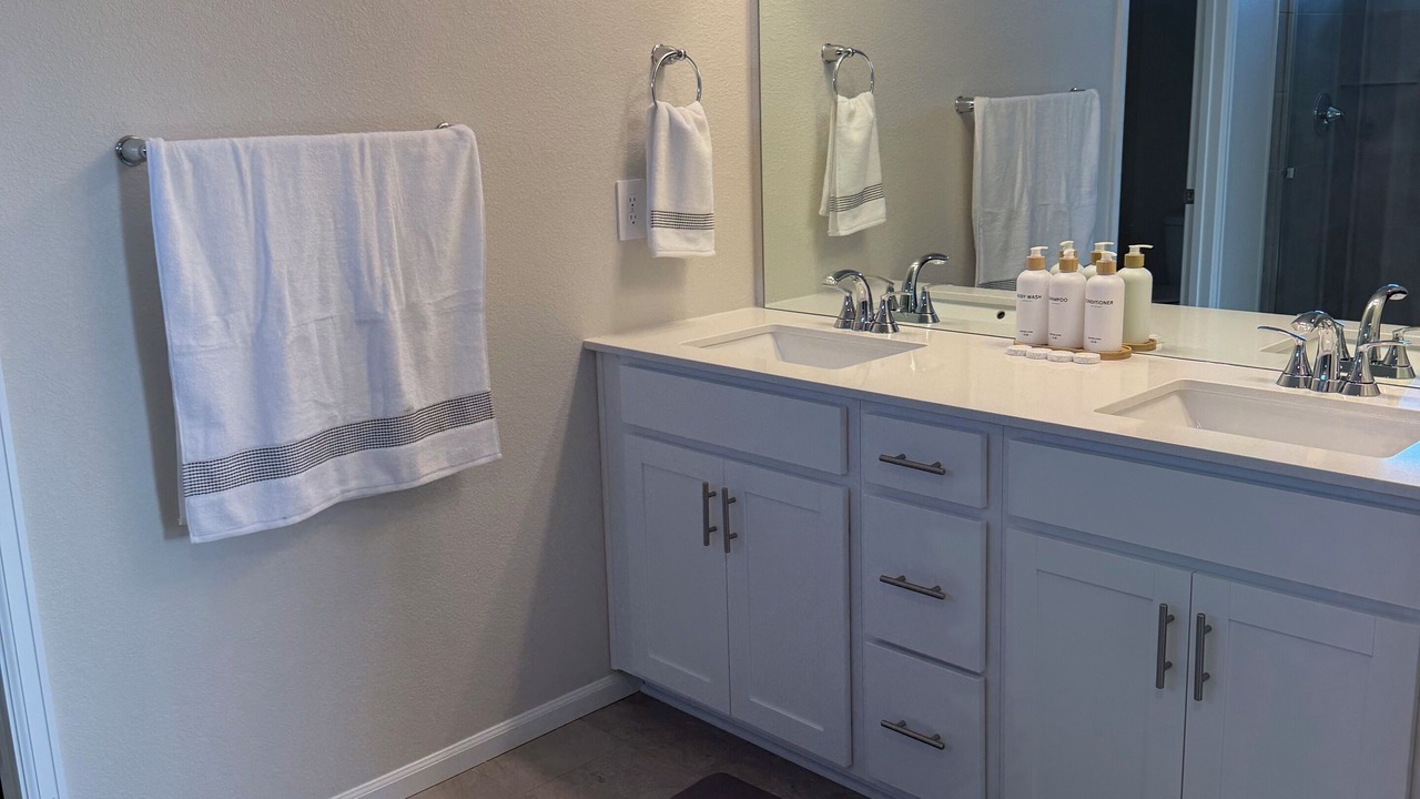 Photo of Bathroom in Commerce City