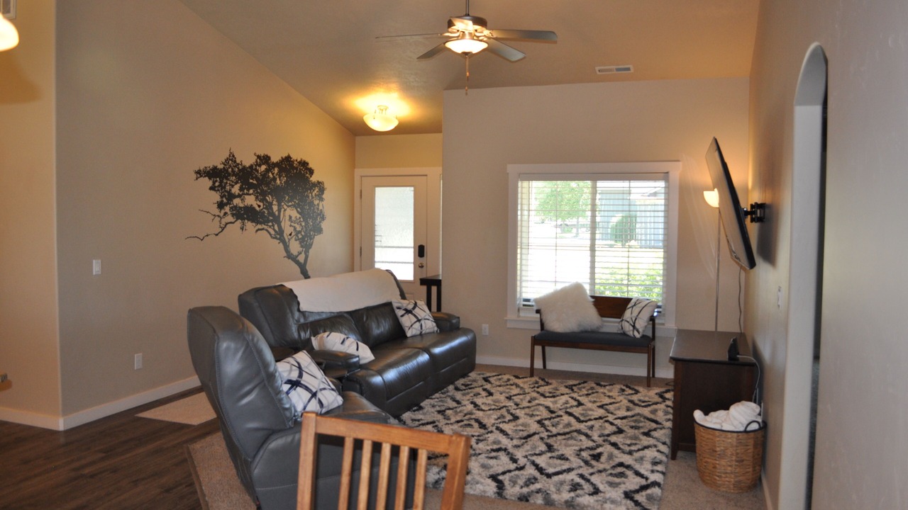 Photo of Livingroom in Caldwell