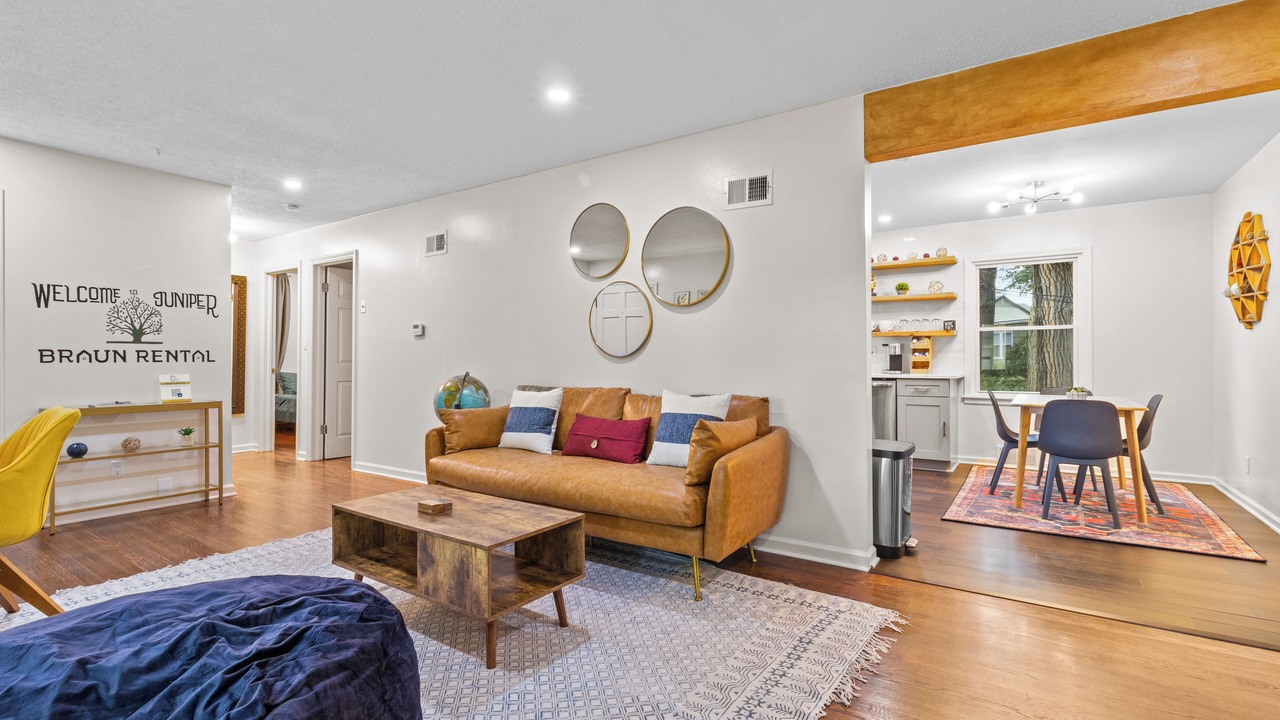 Photo of Livingroom in Fairway