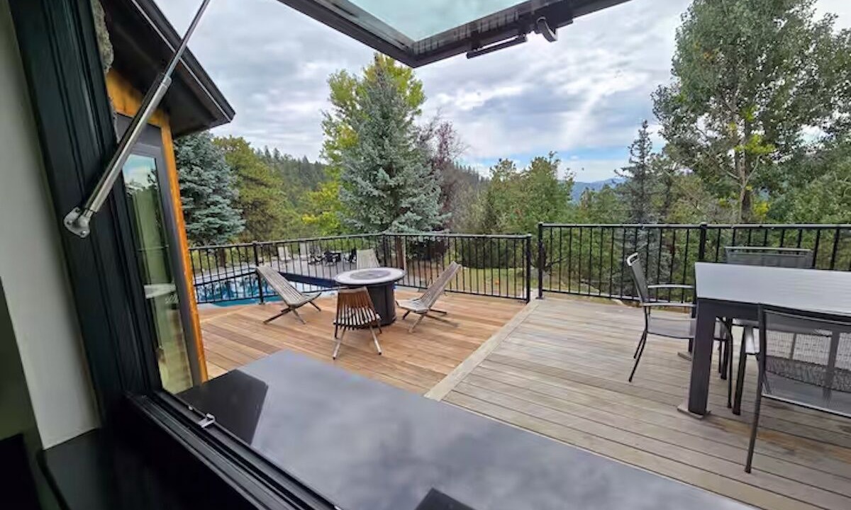 Photo of Outdoor in Indian Hills
