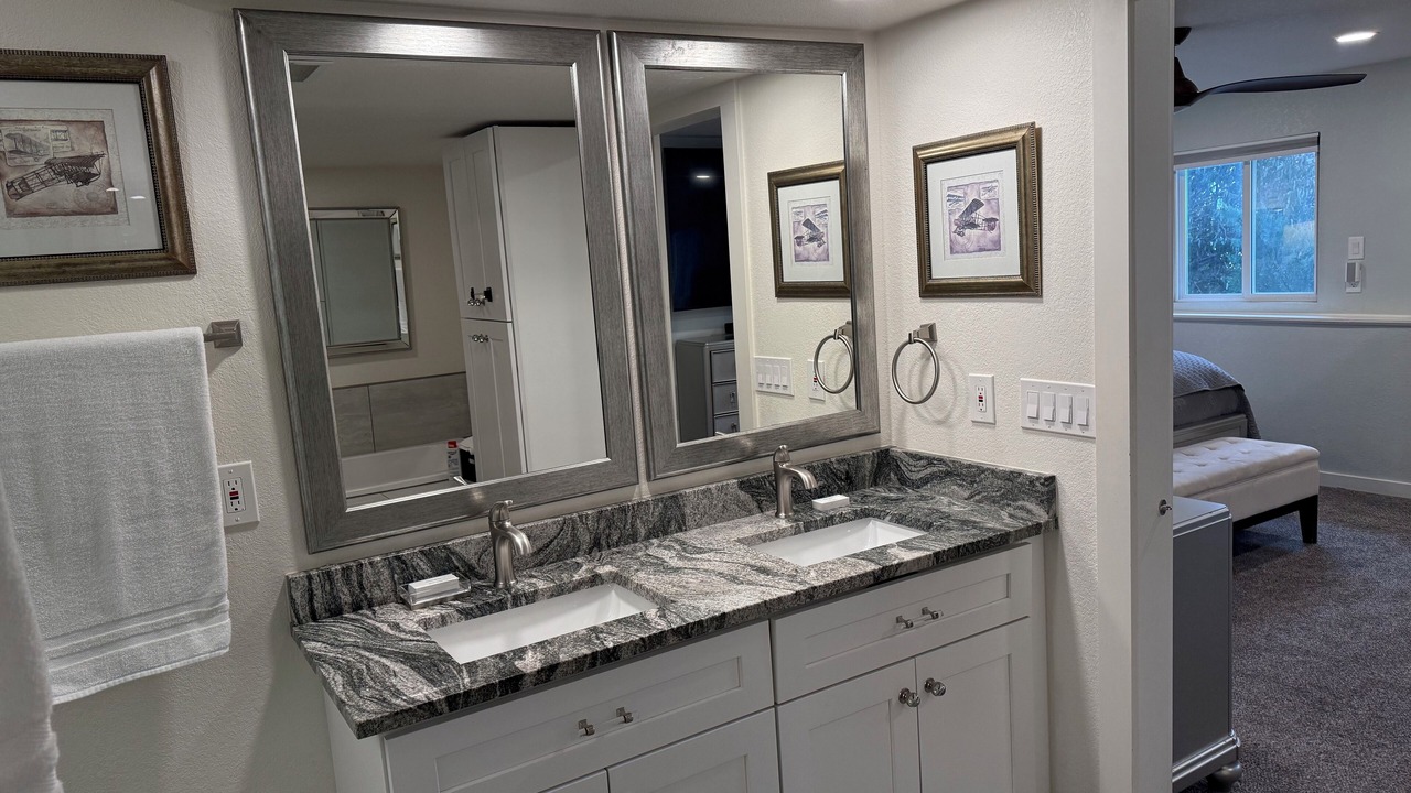 Photo of Bathroom in Parkland