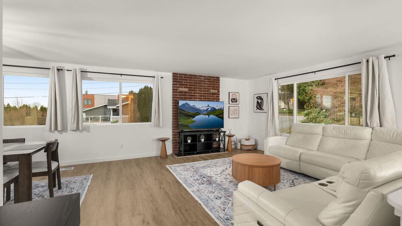 Photo of Livingroom in Burien