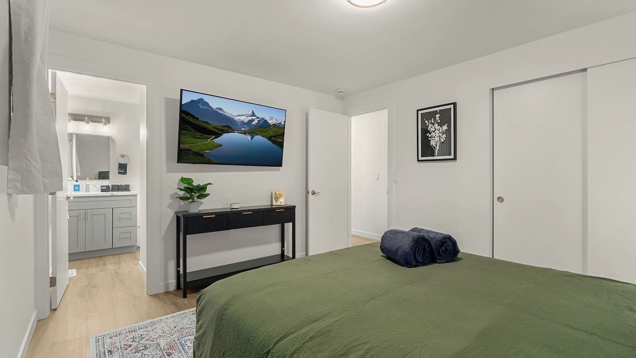 Photo of Bedroom in Burien