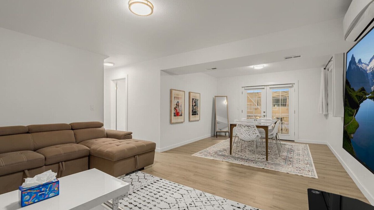 Photo of Livingroom in Burien