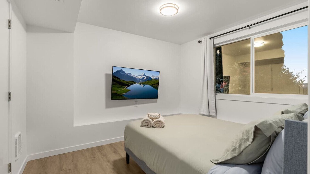 Photo of Bedroom in Burien