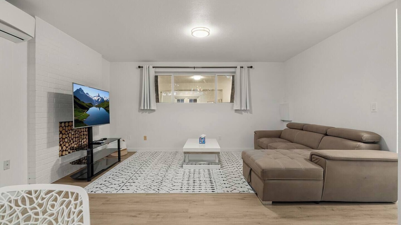 Photo of Livingroom in Burien