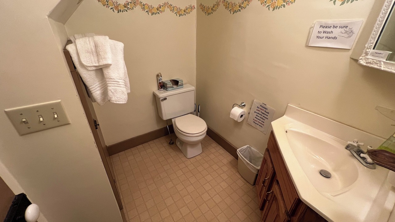 Photo of Bathroom in Bentonsport