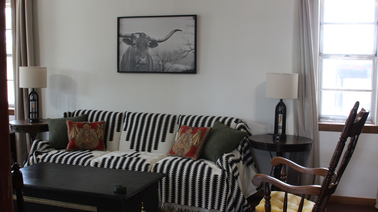 Photo of Livingroom in Kiowa County