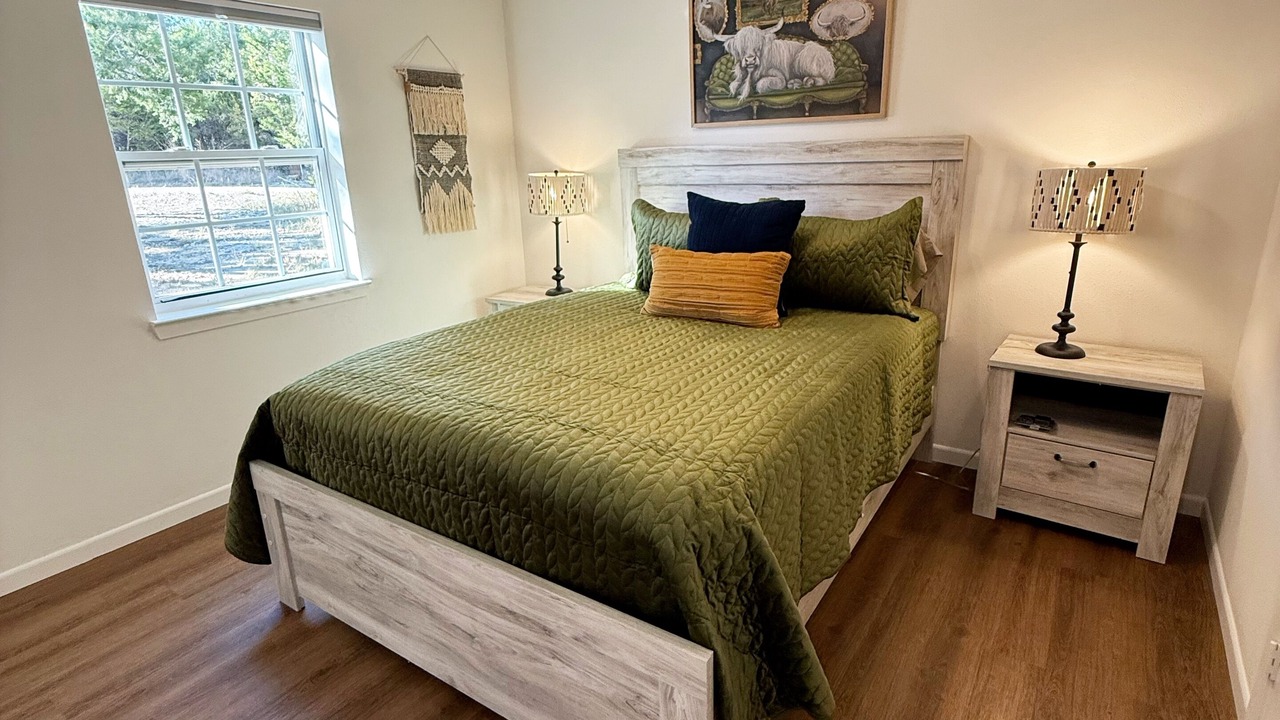 Photo of Bedroom in Glen Rose