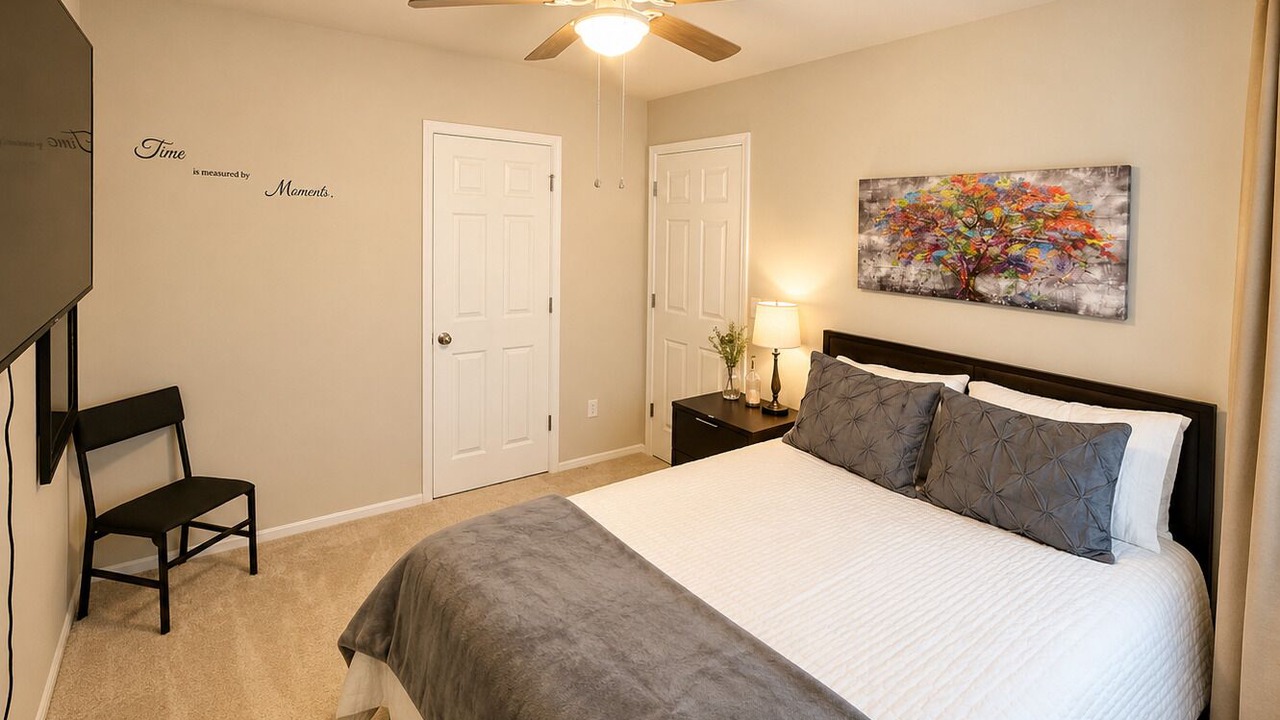 Photo of Bedroom in Noble