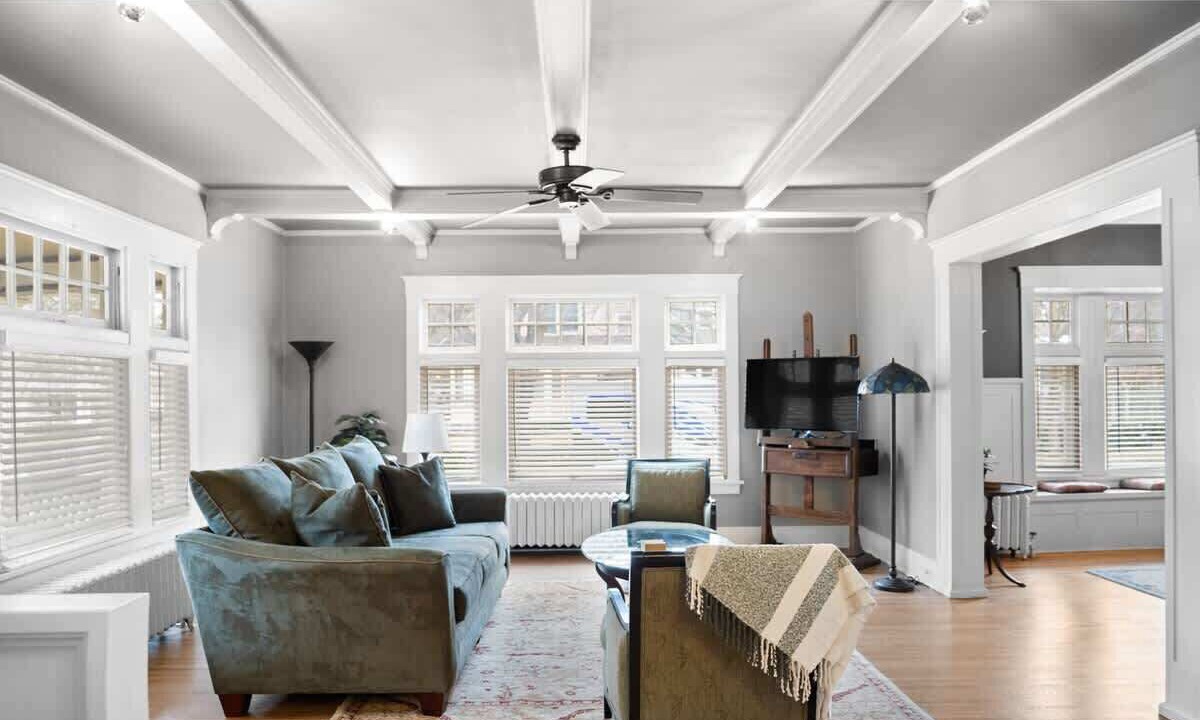 Photo of Livingroom in Cliff - Cannon