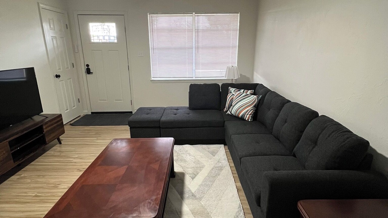Photo of Livingroom in Lawton