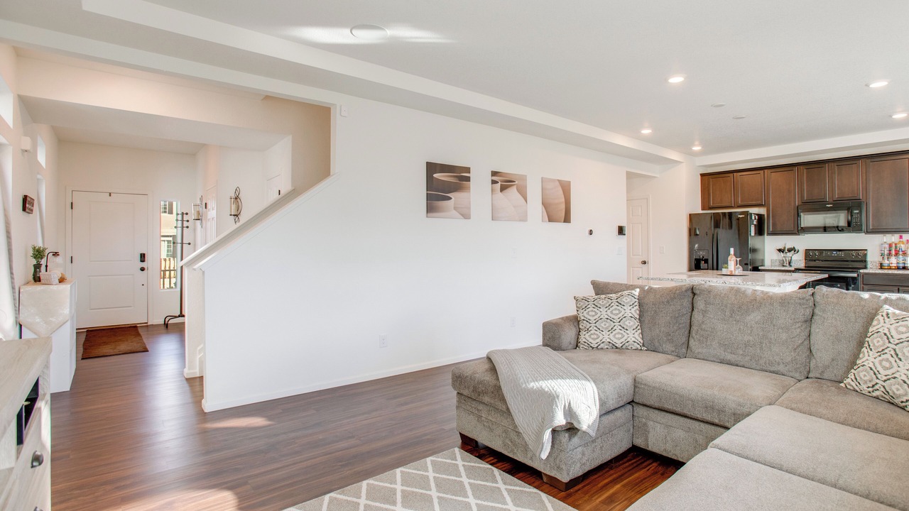 Photo of Livingroom in Aurora