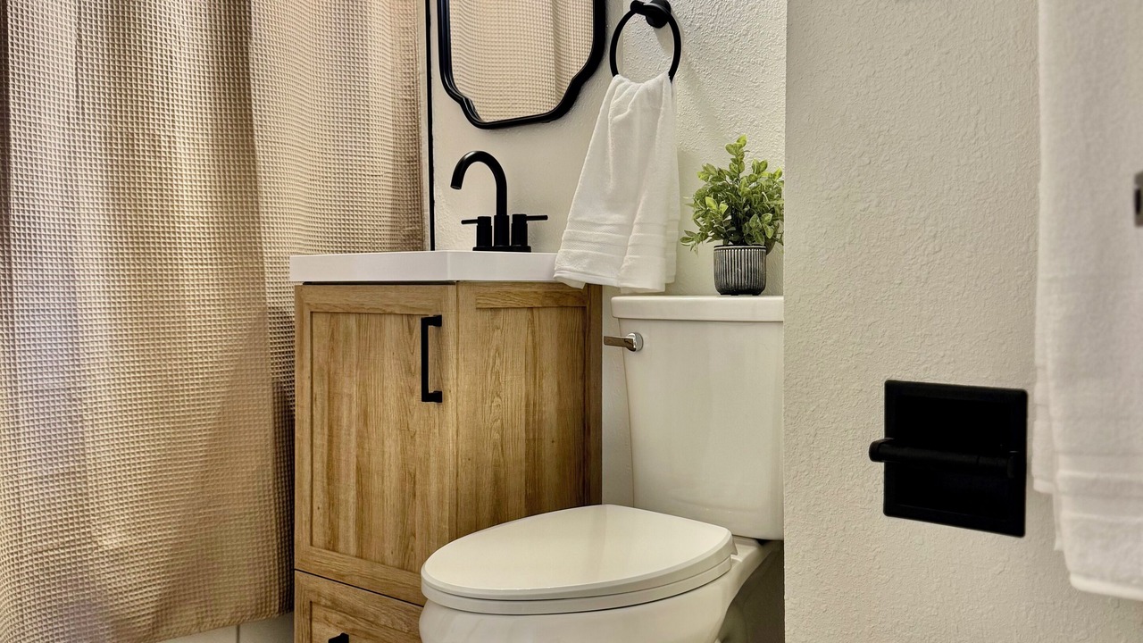 Photo of Bathroom in Black Hawk
