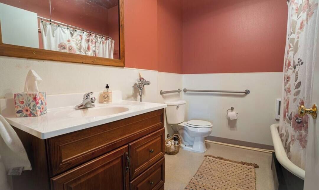 Photo of Bathroom in Halfway