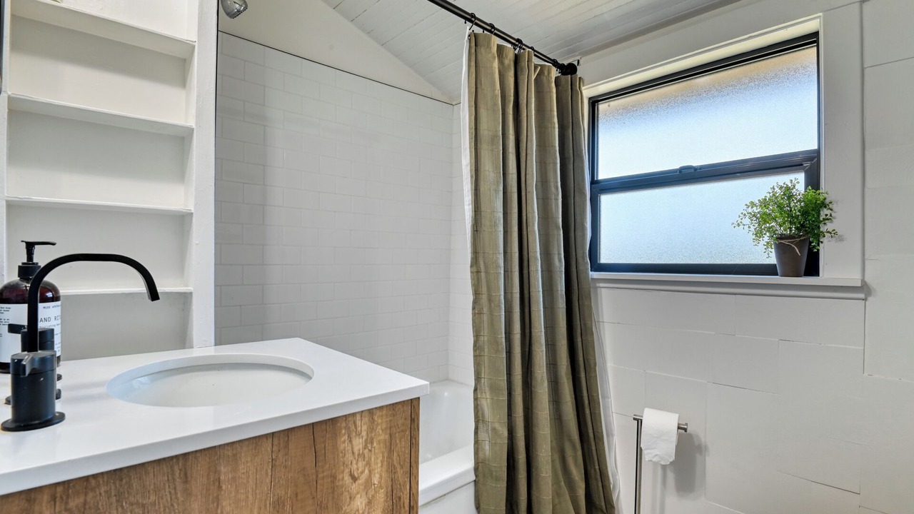 Photo of Bathroom in Elbert