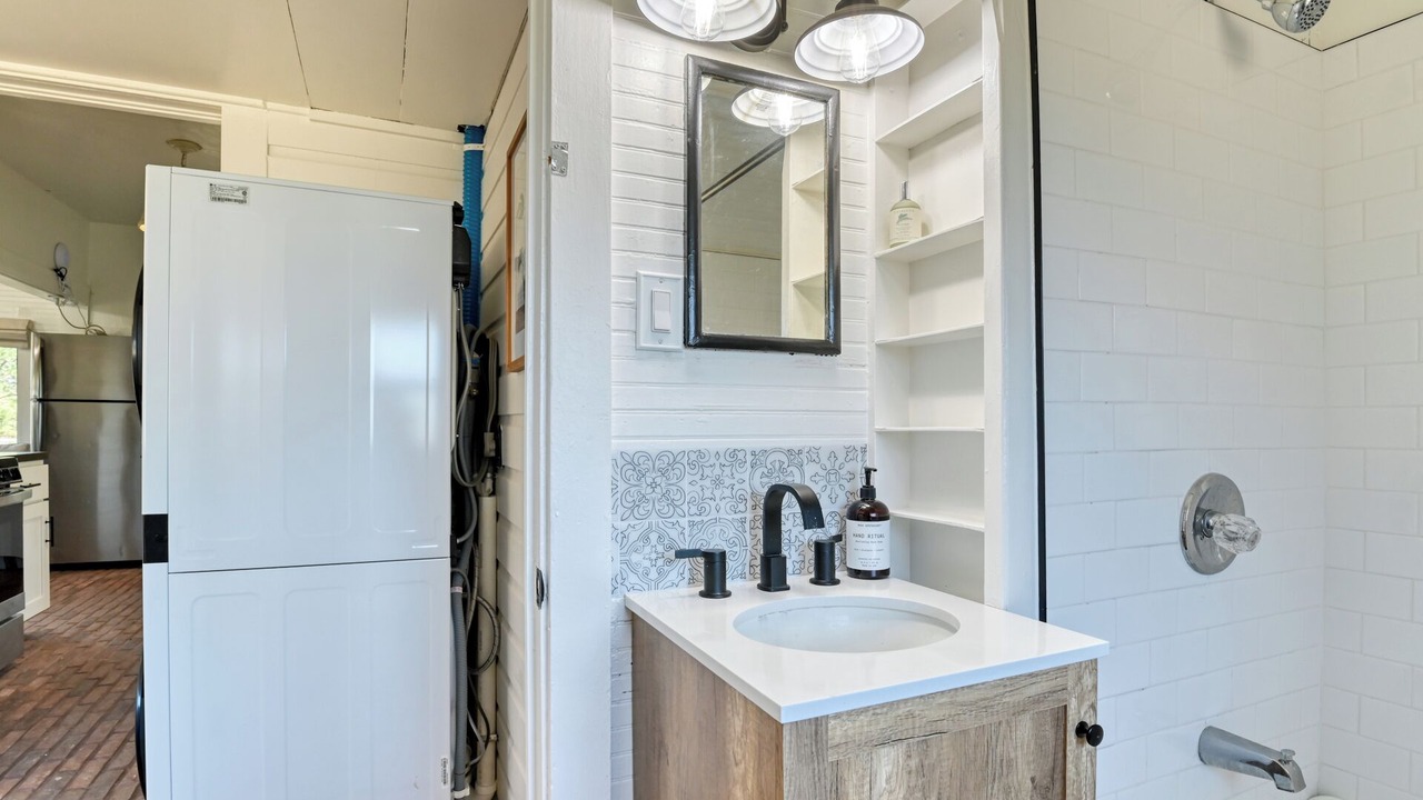 Photo of Bathroom in Elbert