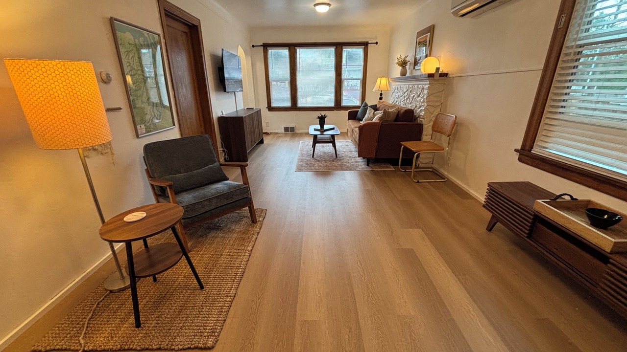 Photo of Livingroom in Bremerton