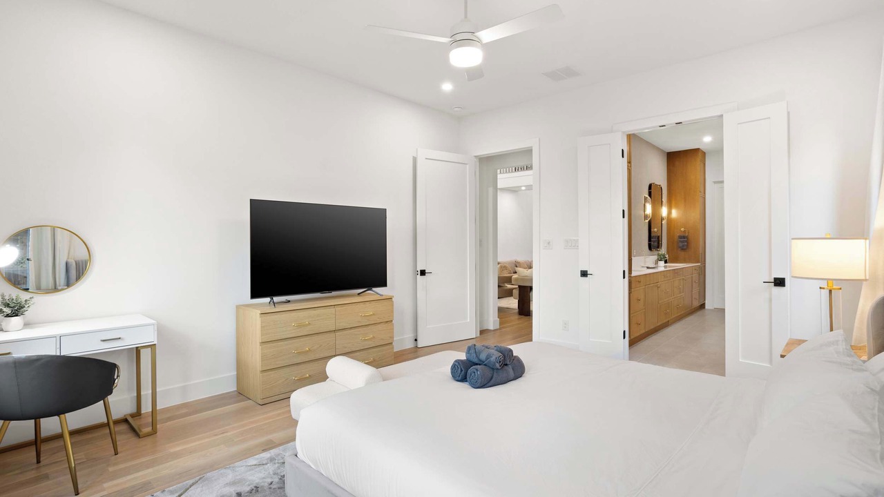 Photo of Bedroom in Little Forest Hills