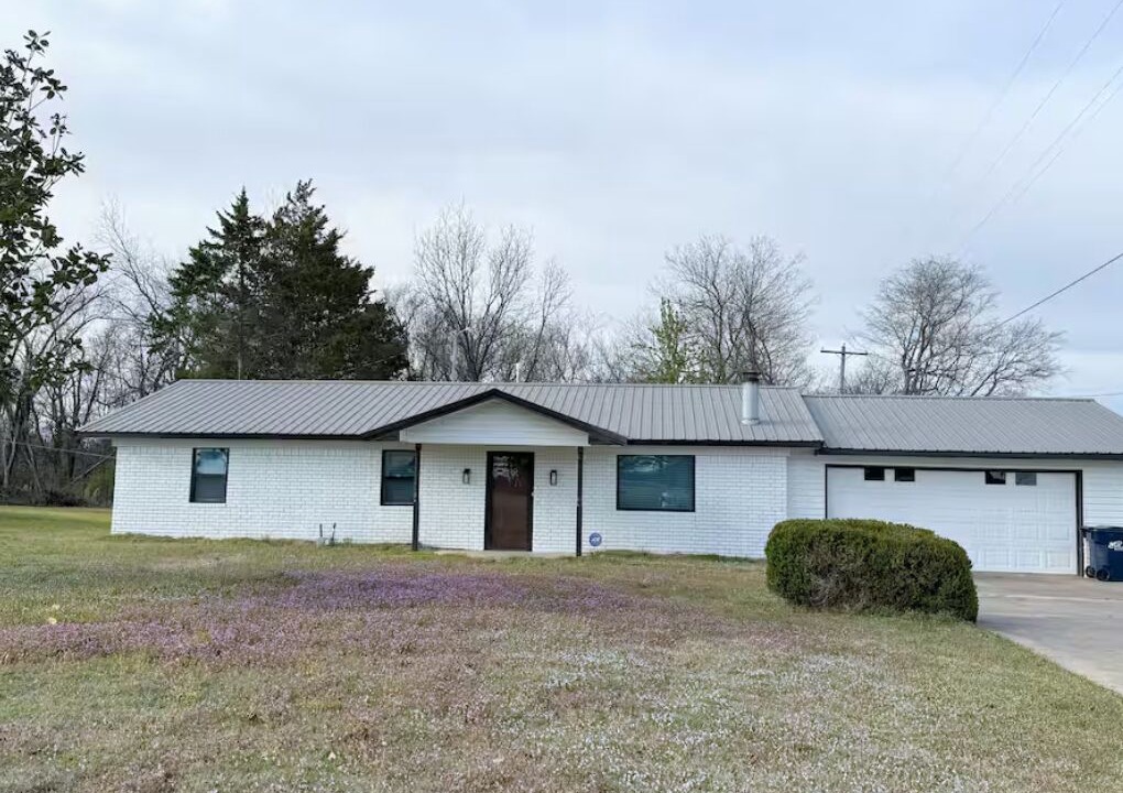 Photo of Outdoor in Ada